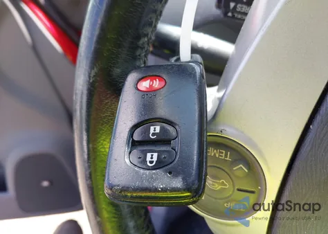 2010 Toyota Prius Iv из США, поврежденный, VIN JTDKN3DUXA1002553